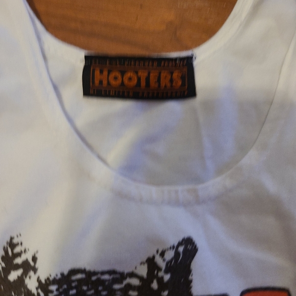 Hooters uniform xs top and xxs shorts - Picture 8 of 10